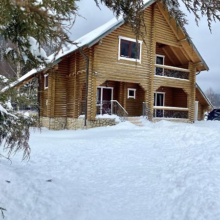 Chalet Four Seasons Villa Tatariv Exterior photo